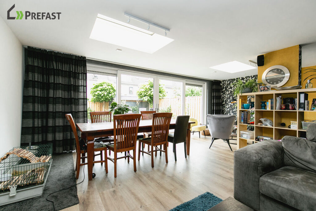 Woonkamer uitbouw in Almere