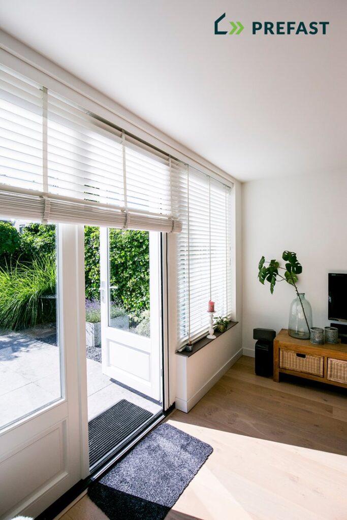 Uitbouw woonkamer Houten