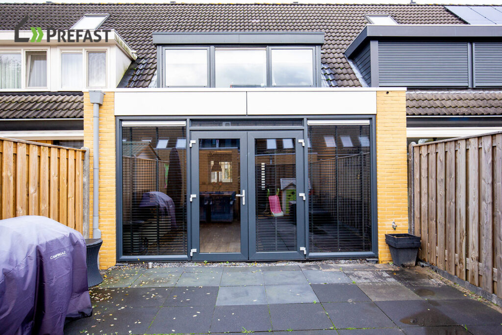 Ridderkerk Uitbouw plaatsen