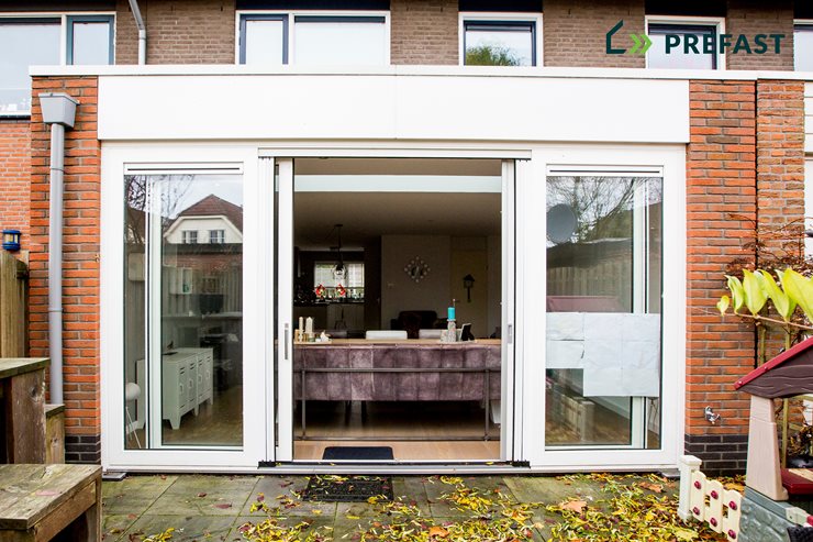 Uitbouw met schuifpui Poortugaal