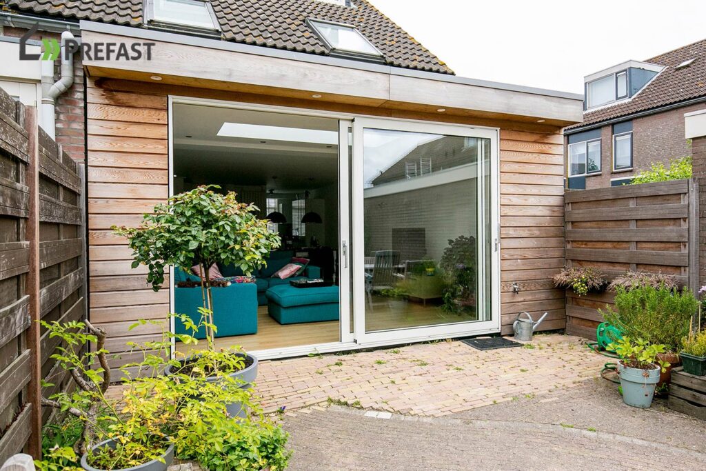 Aanbouwen in landsmeer