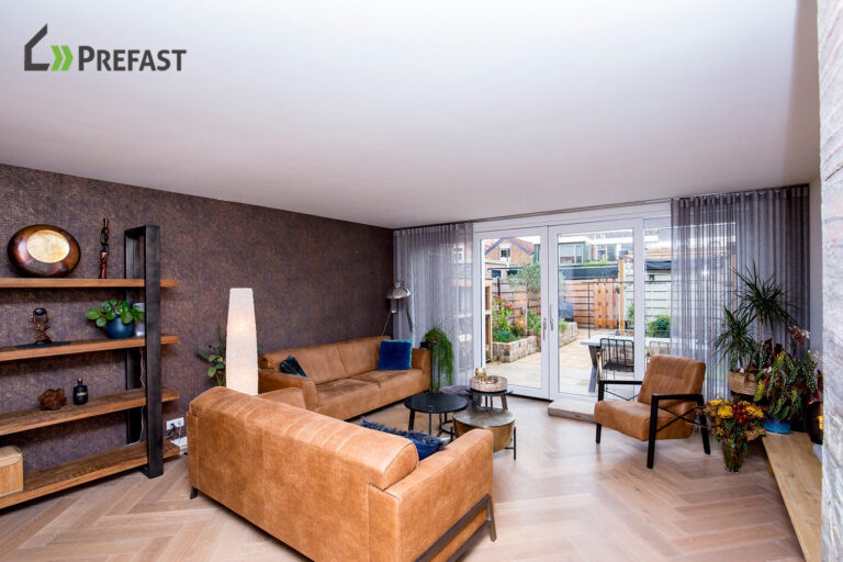 Woonkamer uitbouw in Maassluis