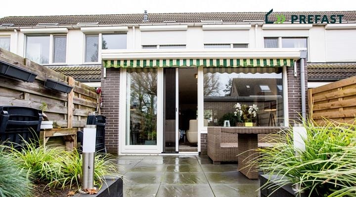 Aanbouw in Hoogvliet
